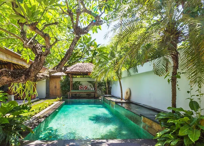 Aisha Villa *