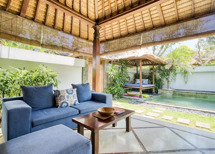 Aisha Villa